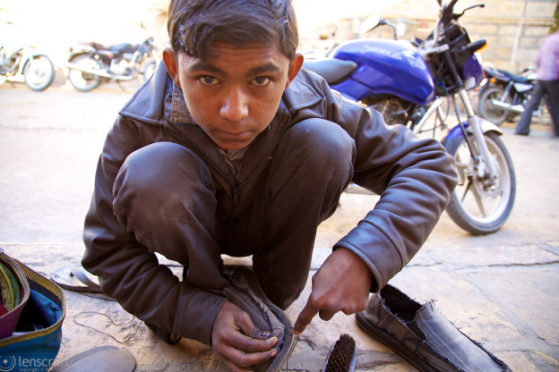 shoe repair / jaisalmer, india